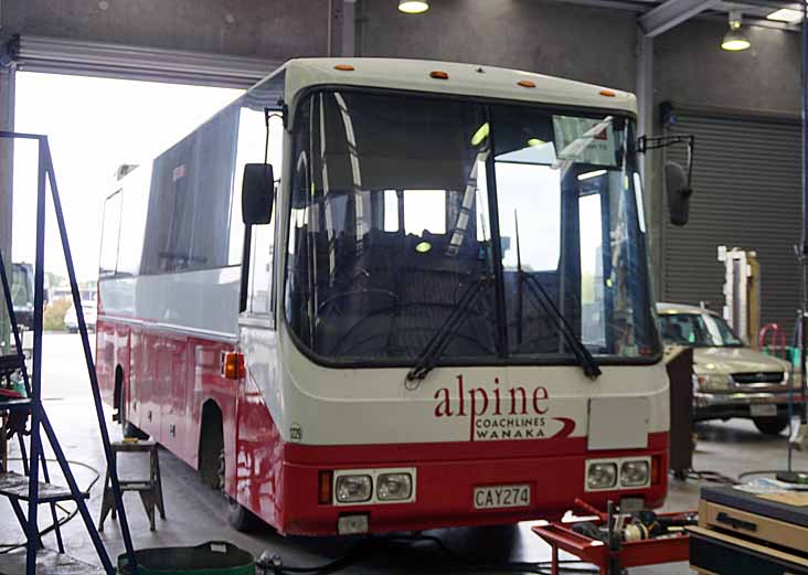 Ritchies Volvo B6R Designline 1229 Alpine